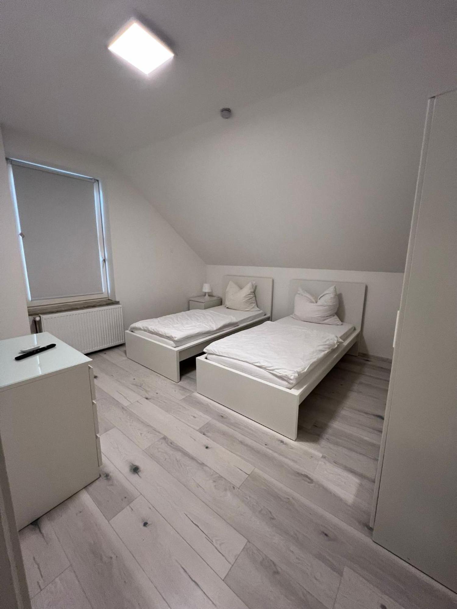 Premium Apartment Bochum Near Duesseldorf Airport Bagian luar foto