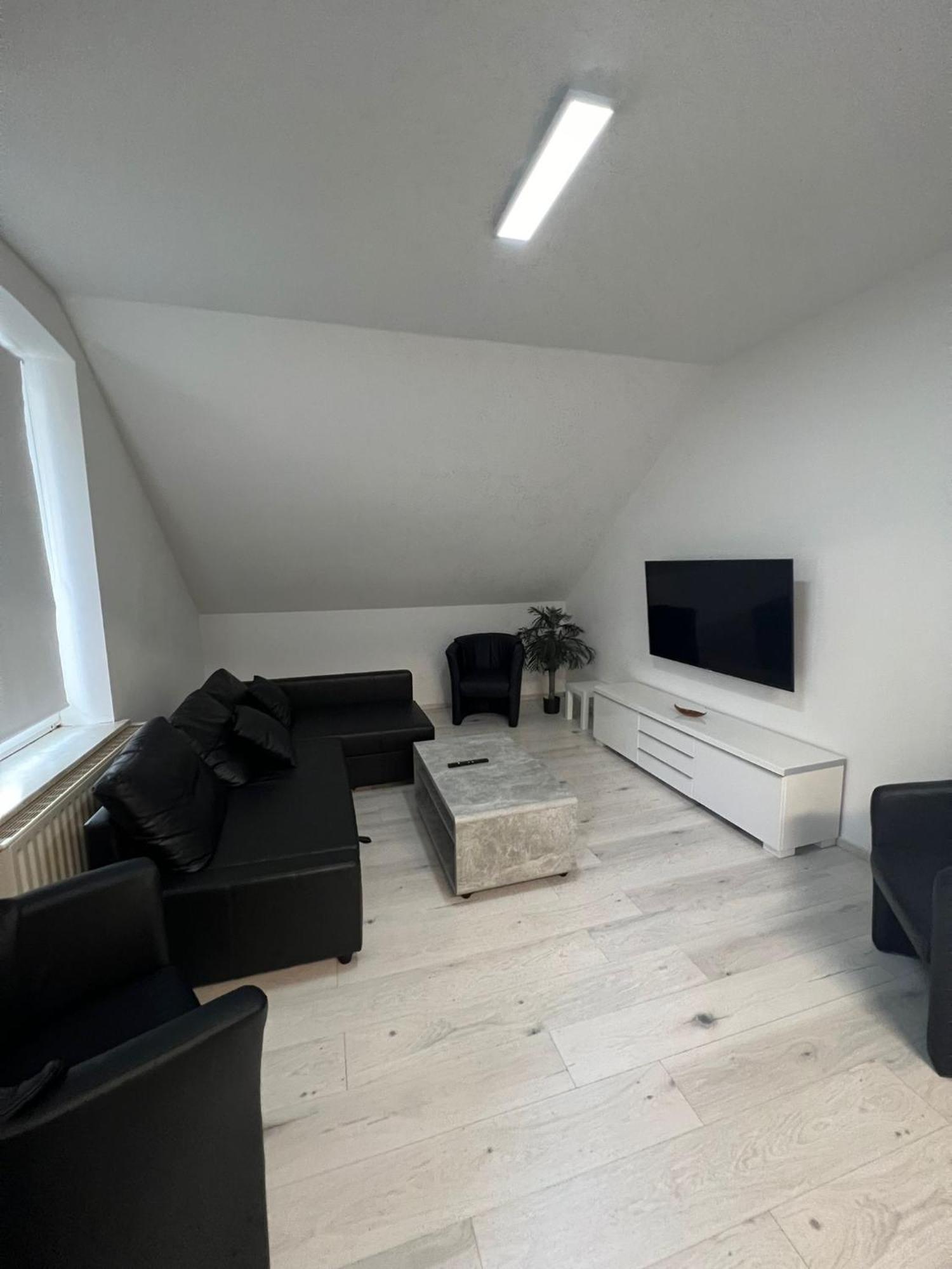 Premium Apartment Bochum Near Duesseldorf Airport Bagian luar foto